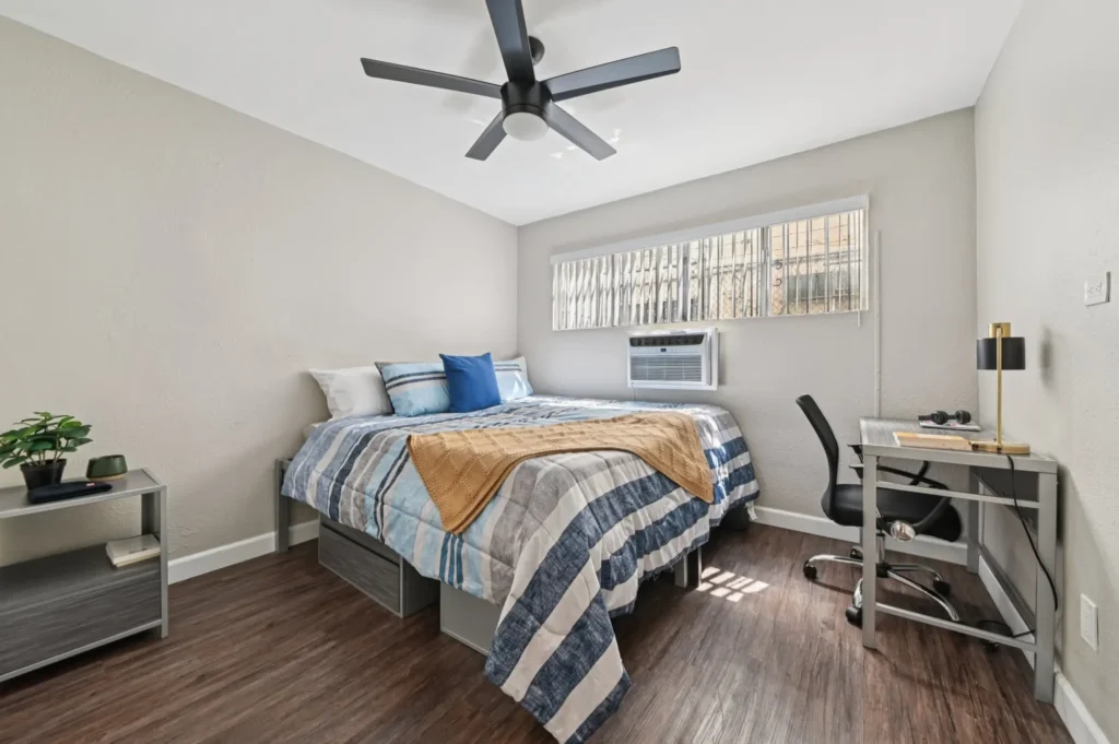 2-bedroom apartment The Hive on Ellendale - USC off- campus housing